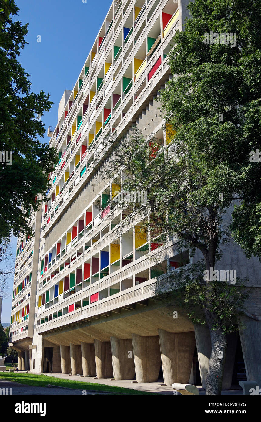 Élévation est de l'Unité d'habitation, un immeuble à Marseille, l'architecte Le Corbusier, un pionnier de l'architecture moderne. Banque D'Images