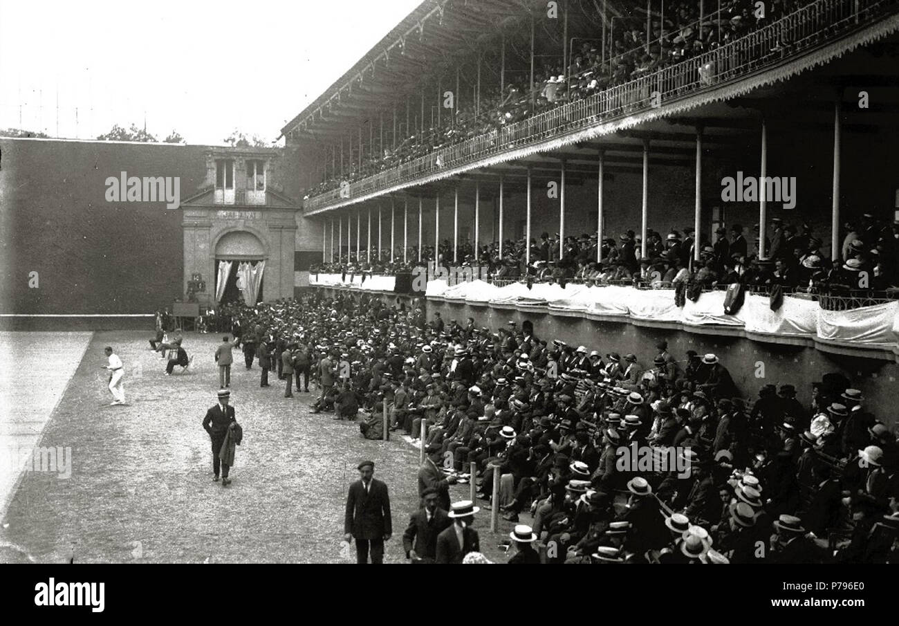 Partido de 50 remonte en el frontón Jai Alai (1 de 7) - Fondo Car-Kutxa Fototeka Banque D'Images
