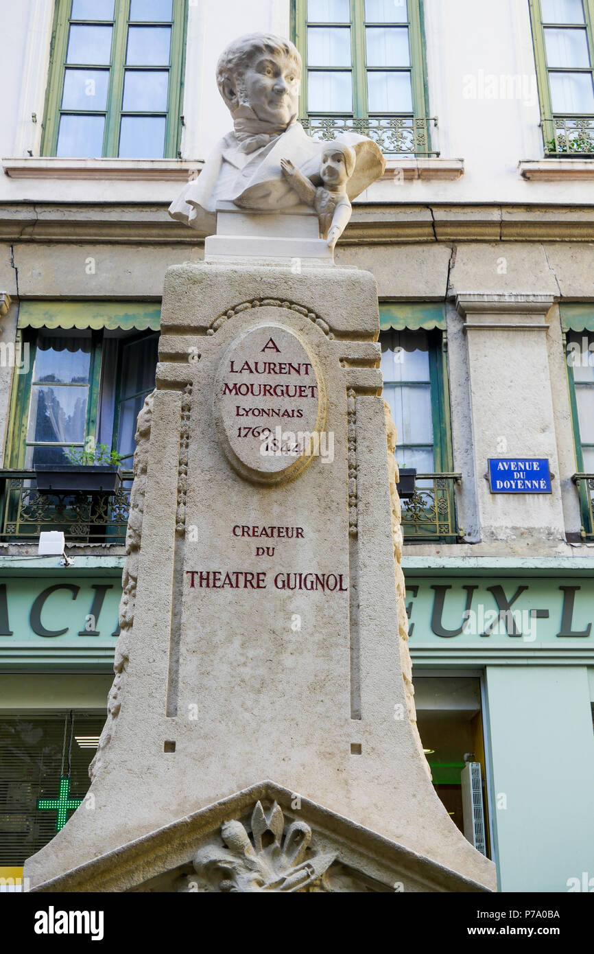 Monument de Laurent Mourguet, créateur de Guignol Lyon célèbre puppets et Gnafron, quartier Saint-Jean, Lyon, France Banque D'Images