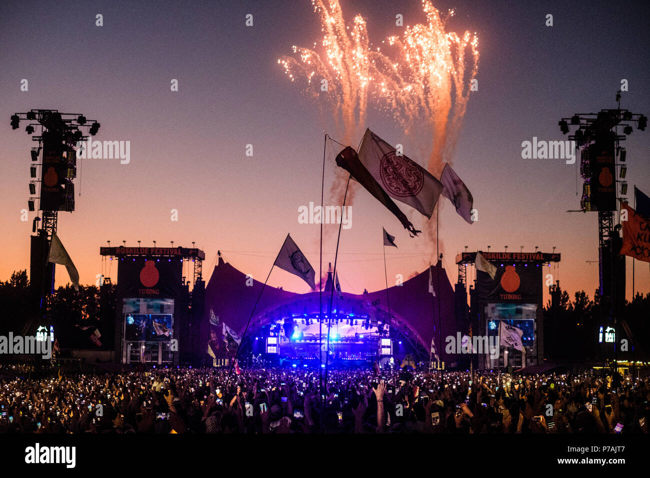 Le Danemark, Roskilde - Juillet 4, 2018. Donnant sur le concert des foules de festivaliers pendant un concert live avec le rappeur américain Eminem au stade Orange lors du festival de musique Festival danois de Roskilde en 2018. (Photo crédit : Gonzales Photo - Flemming Bo Jensen). Gonzales : Crédit Photo/Alamy Live News Banque D'Images