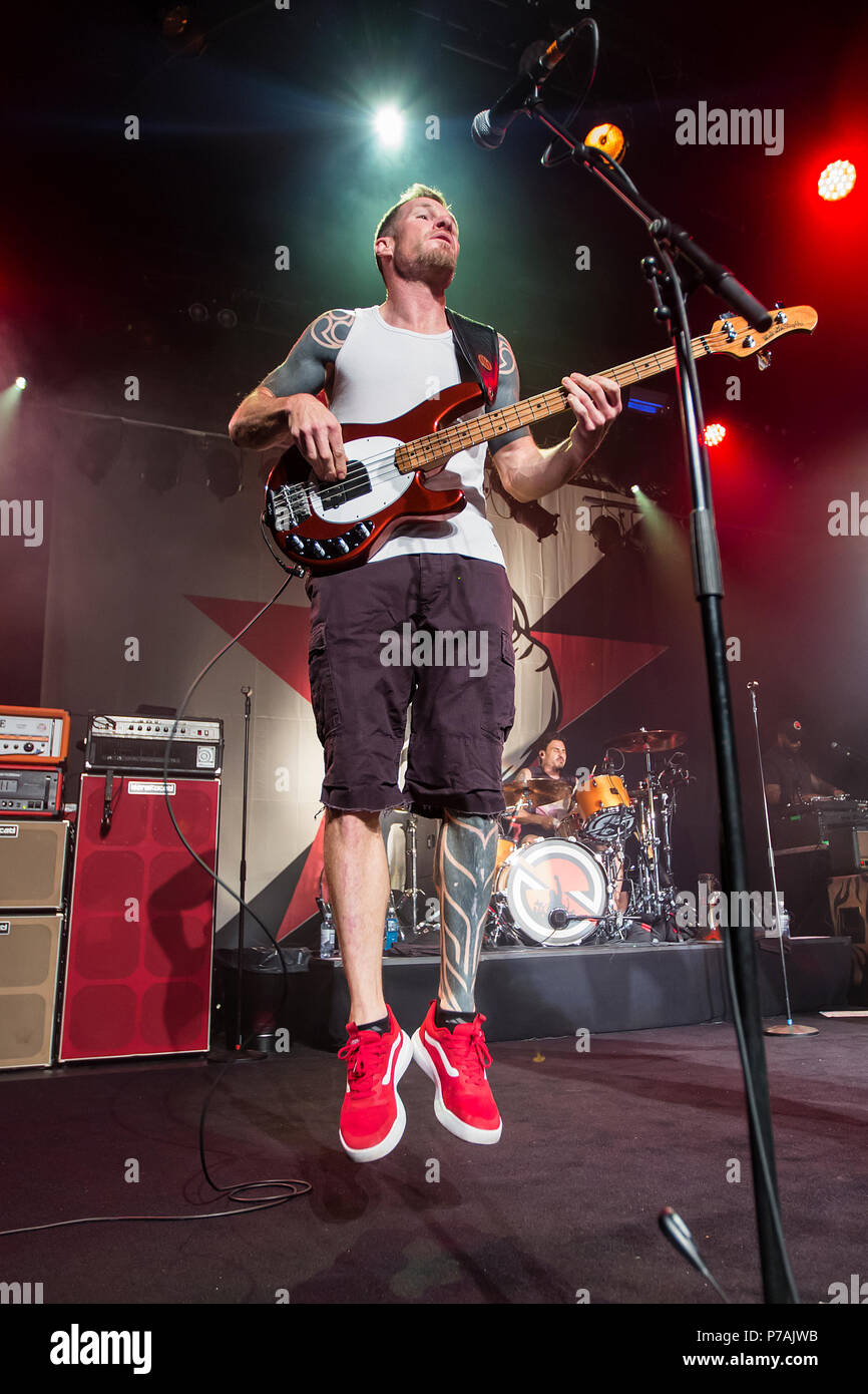 Norvège, Oslo - le 4 juillet 2018. Le groupe de rap américain prophètes de Rage effectue un concert live à l'USF Verftet à Bergen. Ici bassiste Tim Commerford est vu sur scène. (Photo crédit : Gonzales Photo - Jarle H. MEO). Banque D'Images