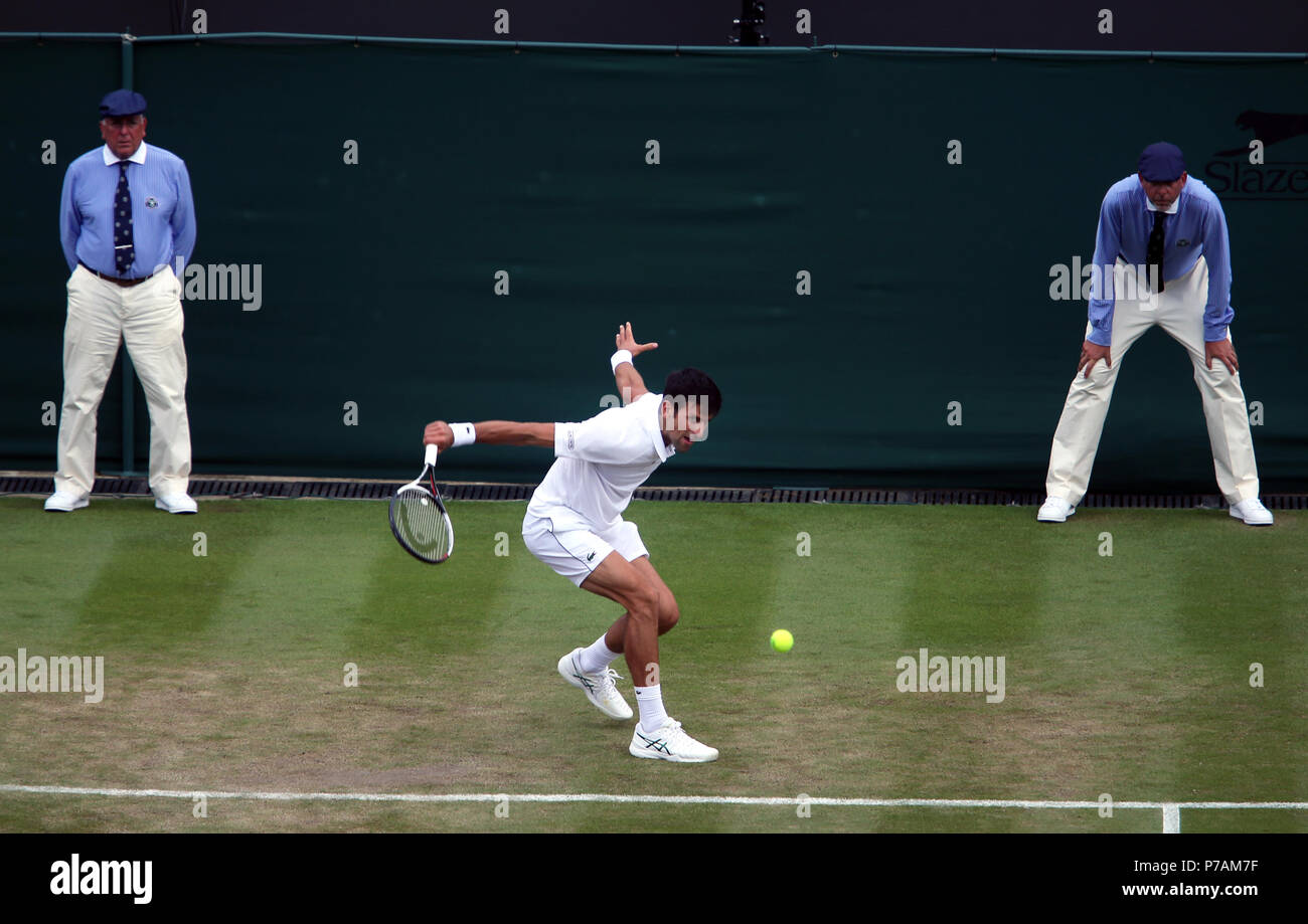 Londres, Angleterre - le 5 juillet 2018. Wimbledon Tennis : Novak Djokovic de Serbie au cours de son deuxième tour victoire sur Horacio Zeballos de l'Argentine aujourd'hui à Wimbledon Crédit : Adam Stoltman/Alamy Live News Banque D'Images