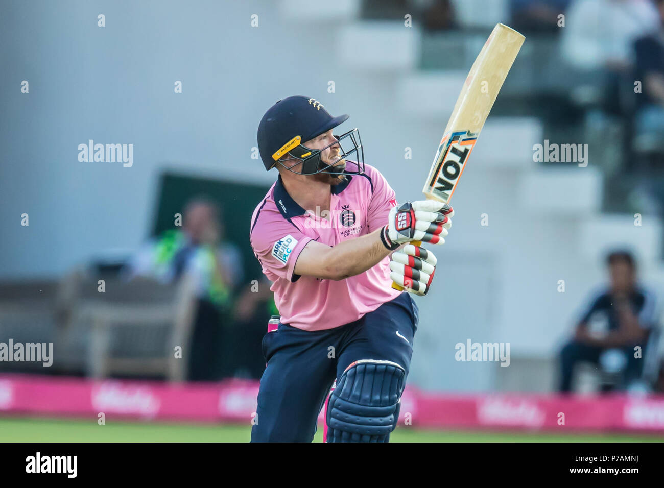 Londres, Royaume-Uni. 5, juillet 2018. xxxx Paul Stirling de Middlesex au bâton contre Surrey dans la vitalité Blast T20 match de cricket Lords. David Rowe/Alamy Live News Banque D'Images