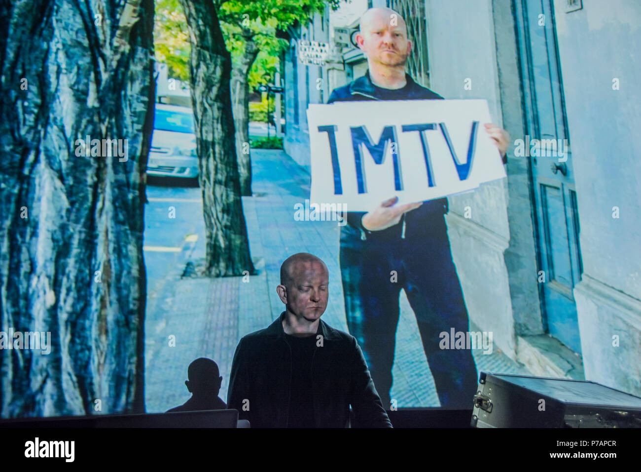 Madrid, Espagne. 5 juillet, 2018. Présentation de la performance électronique ATOM TM dans Veranos de la Villa concerts à Madrid, Espagne Credit : Alberto Ramírez Sibaja/Alamy Live News Banque D'Images