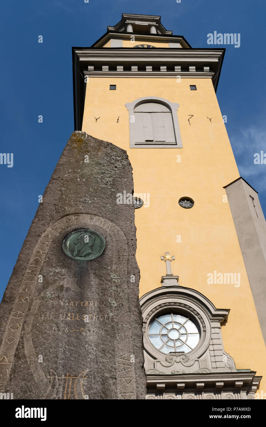 Eglise Sainte-Marie Madeleine et obélisque, Stockholm, Suède Banque D'Images