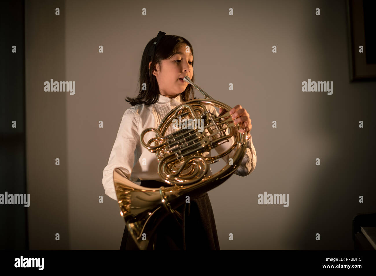 Cor francais Banque de photographies et d’images à haute résolution Alamy
