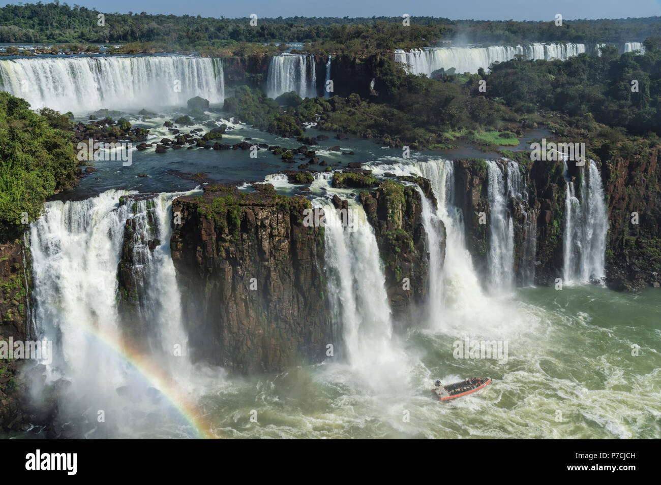 Voir des chutes d'Iguazu du côté brésilien, UNESCO World Heritage Site, Foz do Iguaçu, l'Etat du Parana, Brésil Banque D'Images