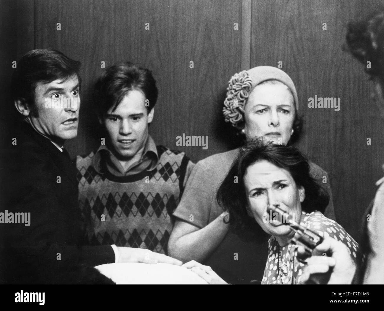 Fahrstuhl des Schreckens aka. L'ascenseur, TV Film USA 1974 Regie : Jerry Jameson acteurs : Roddy Barry Livingston, Myrna Loy, Teresa Wright Banque D'Images