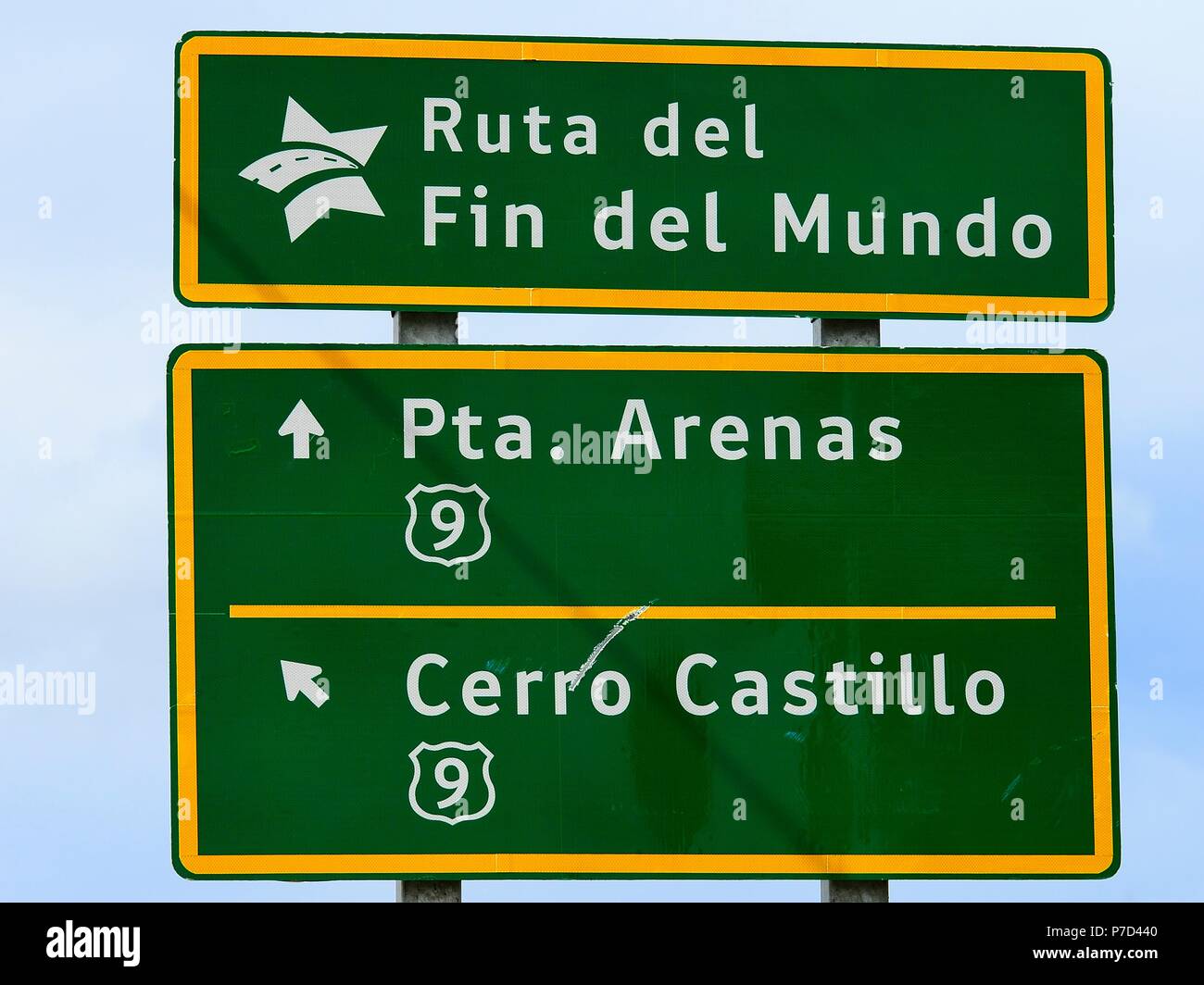 Signe, fin du monde Road Sign, Puerto Natales, Última Esperanza Province, en Patagonie, au Chili Banque D'Images