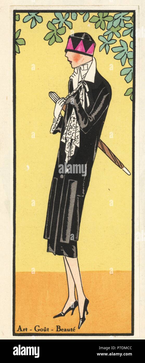 Femme en noir avec dentelle robe ottoman ruffle et parapluie. Coloriée pochoir (stencil) lithographie du magazine de mode de luxe français Art, la goutte, Beaute, 1925. Banque D'Images