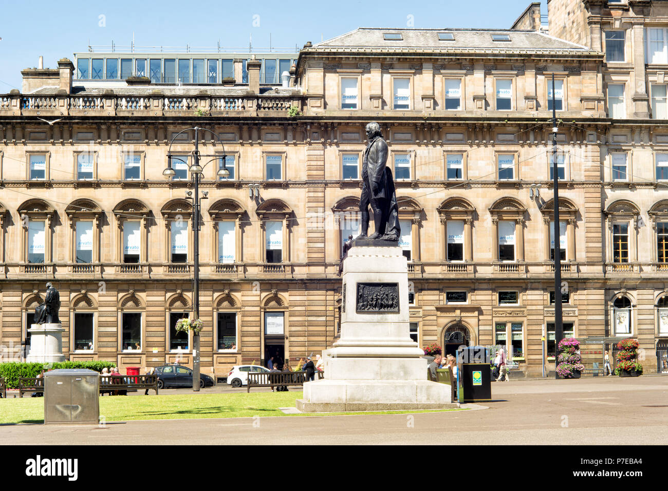 Robert Burns statue en George Square de Glasgow, Ecosse, Royaume-Uni. Érigée en 1877 par George Edwin Banque D'Images