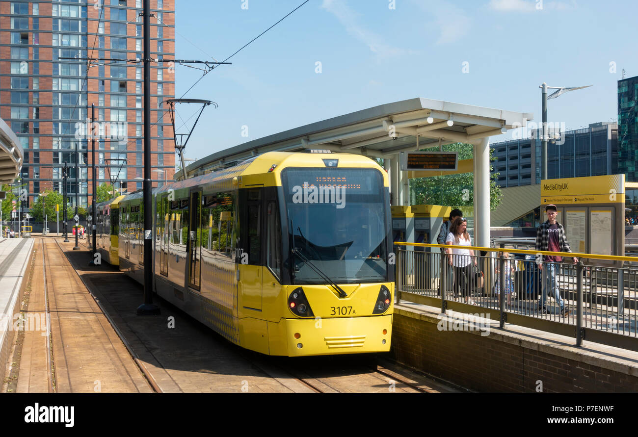 Manchester tramway Metrolink à MediaCityUK Banque D'Images