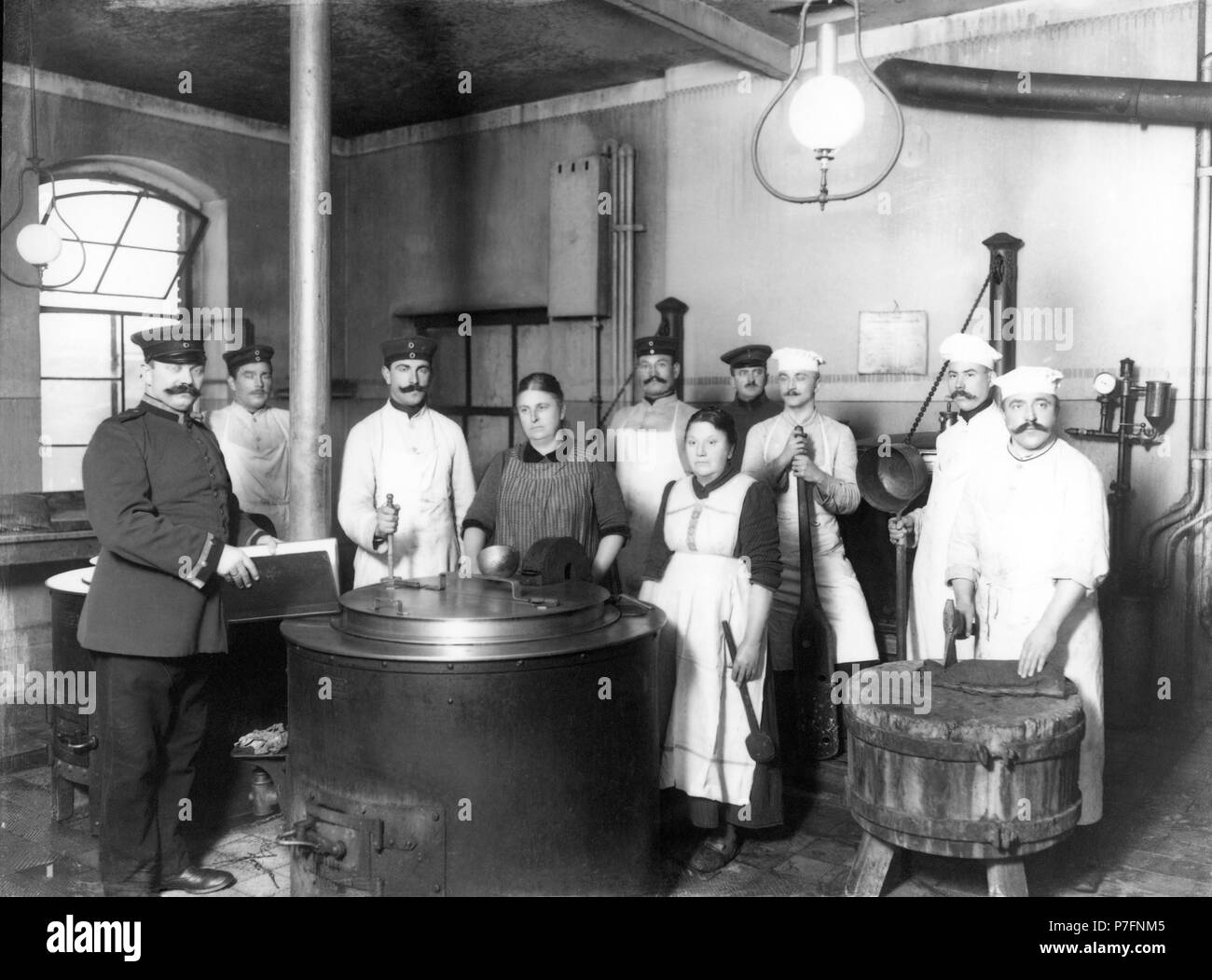 Cuisine de cantine ca. 1910, Lieu inconnu, Allemagne Banque D'Images