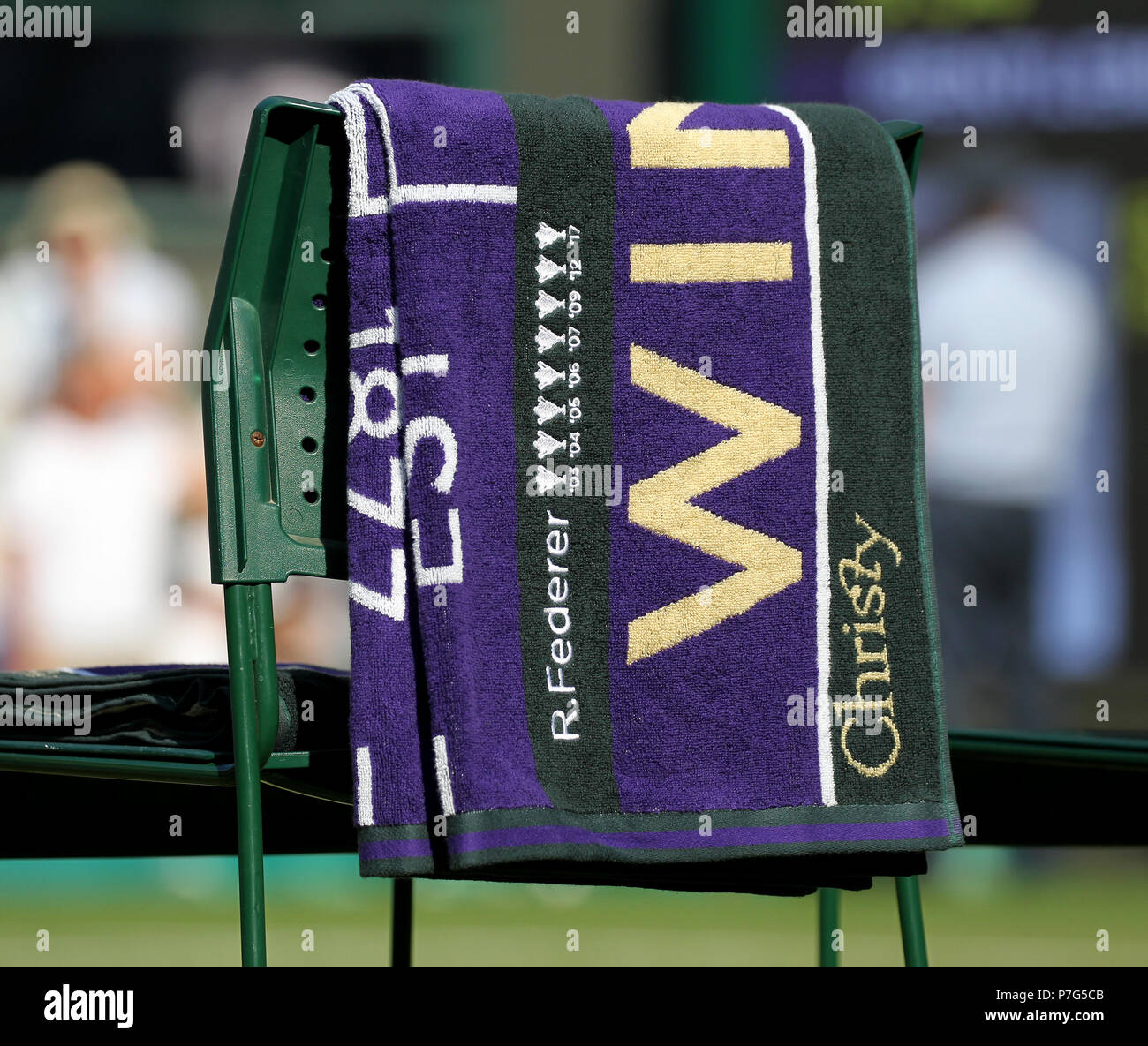 ROGER FEDERER, la serviette en édition limitée de WIMBLEDON 2018, le tournoi de Wimbledon 2018, le All England Tennis Club, 2018 Banque D'Images