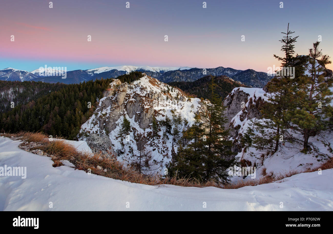Paysage d'hiver de montagne Slovaquie Ostra pic Banque D'Images