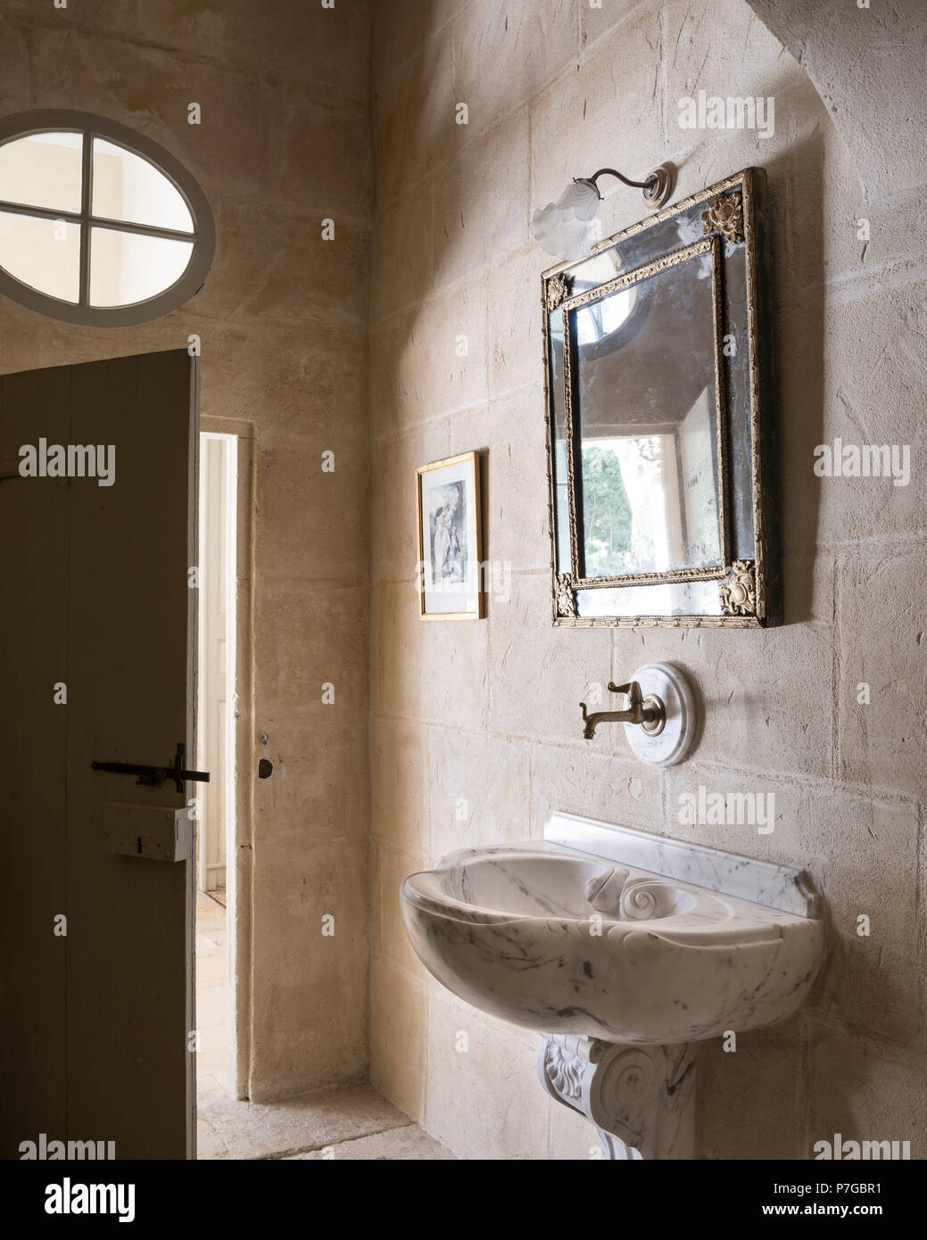 Le jeu d'échecs le chandelier avec ornement fils étalage en 18e siècle chateaux, St Remy de Provence Banque D'Images