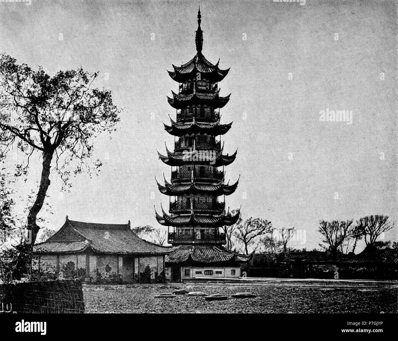 Anglais : photographie de John Thomson. Voir détail sur le lien ci-dessous. Avant 1898 299 Pagode, SHANGHAI BUND Banque D'Images