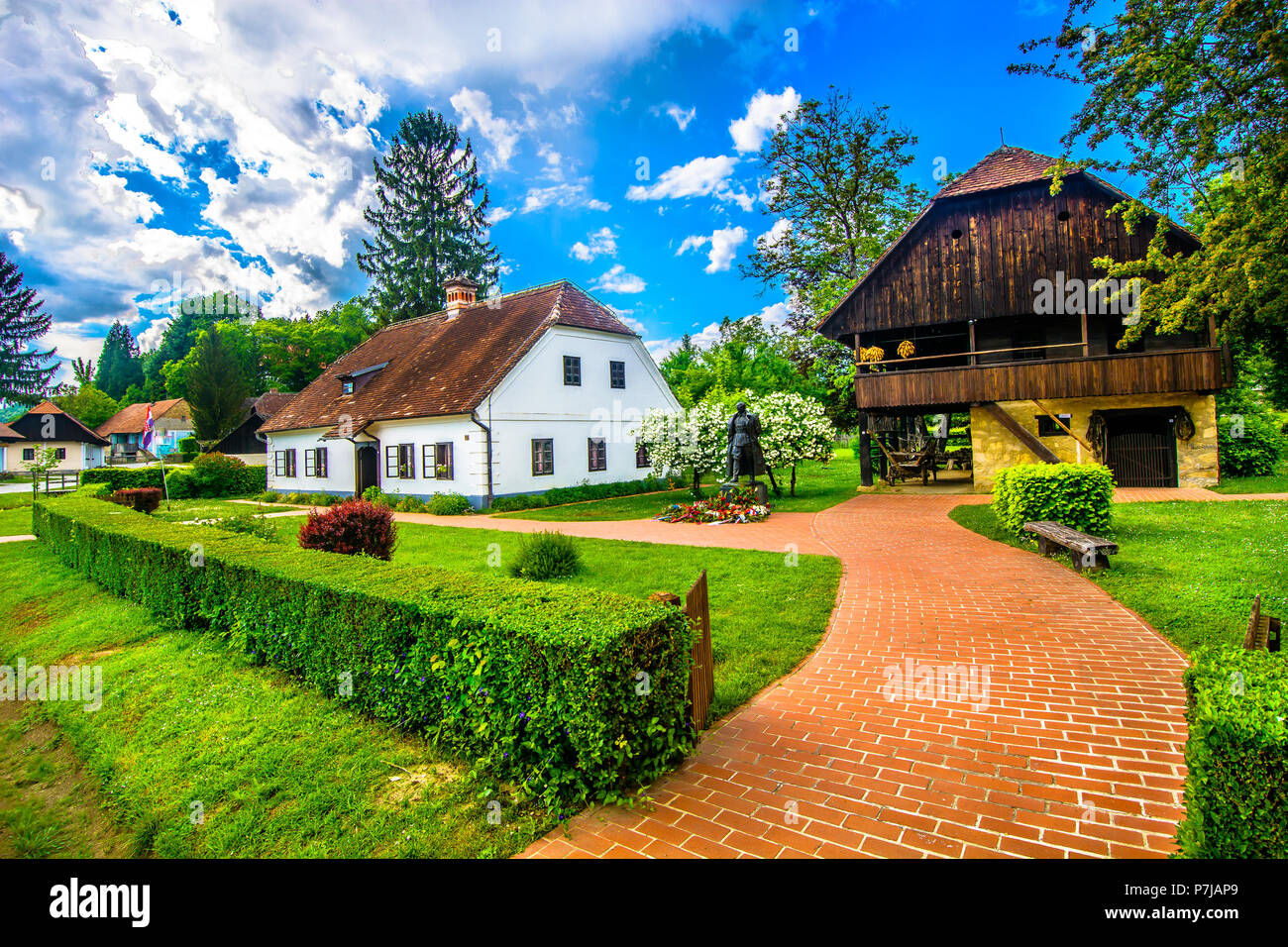 Vue panoramique sur station touristique pittoresque Kumrovec dans le Nord de l'Italie. Banque D'Images