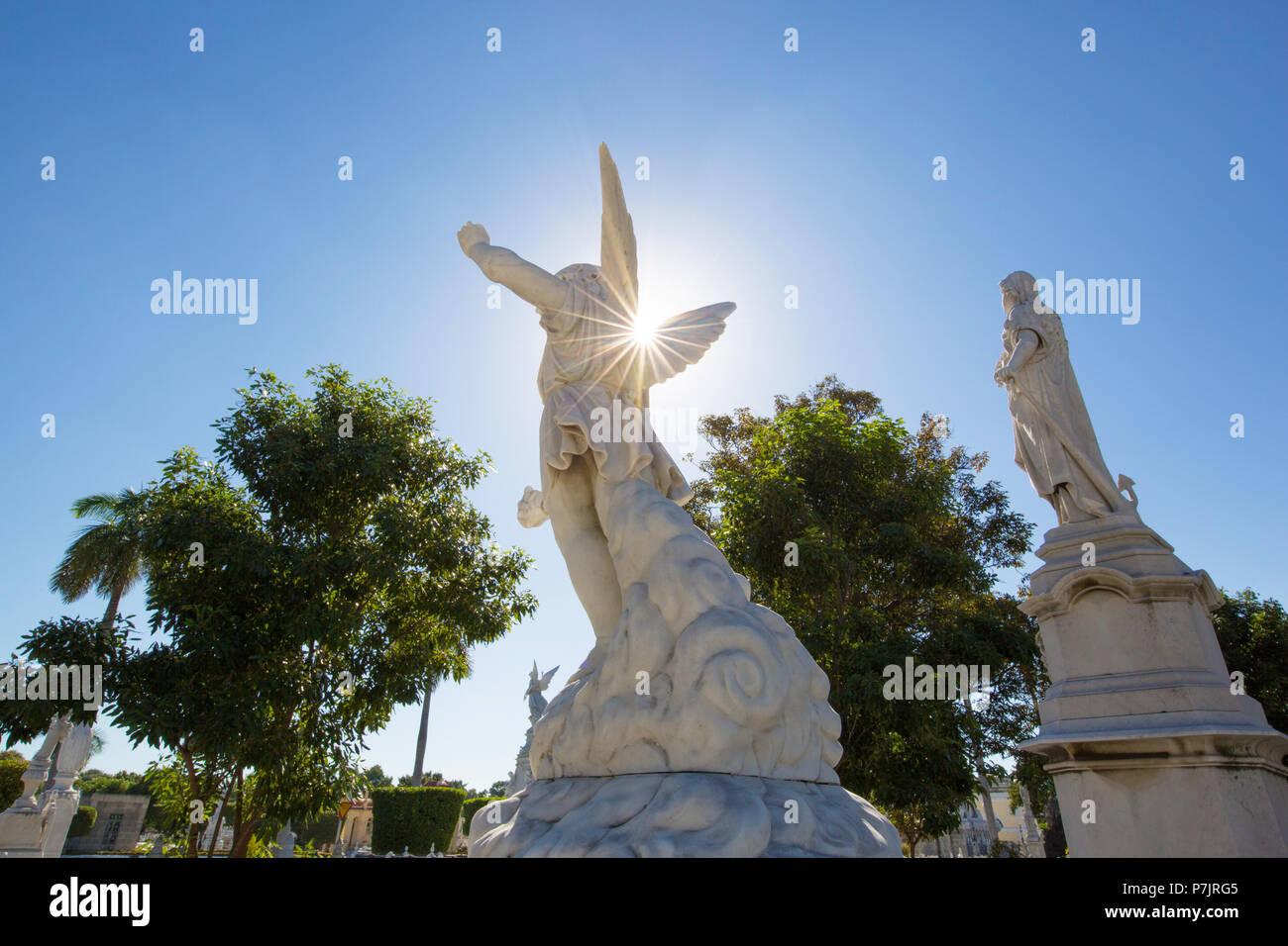 La tombe au Cementerio Cristóbal Colón, dans la Vieille Havane, Cuba Banque D'Images