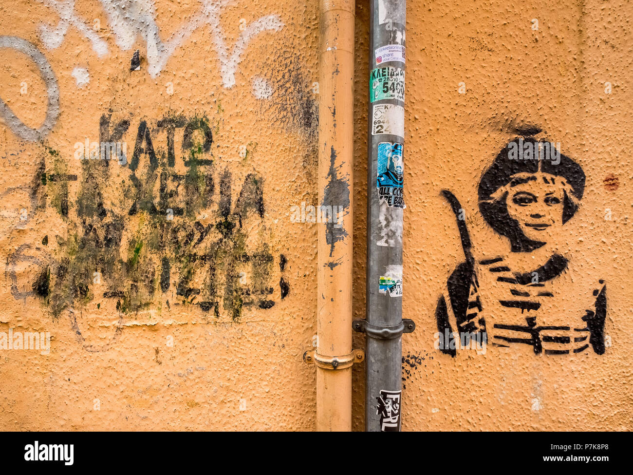 Graffiti sur un mur de la maison, Rethymno, Crète, Grèce, Europe Banque D'Images