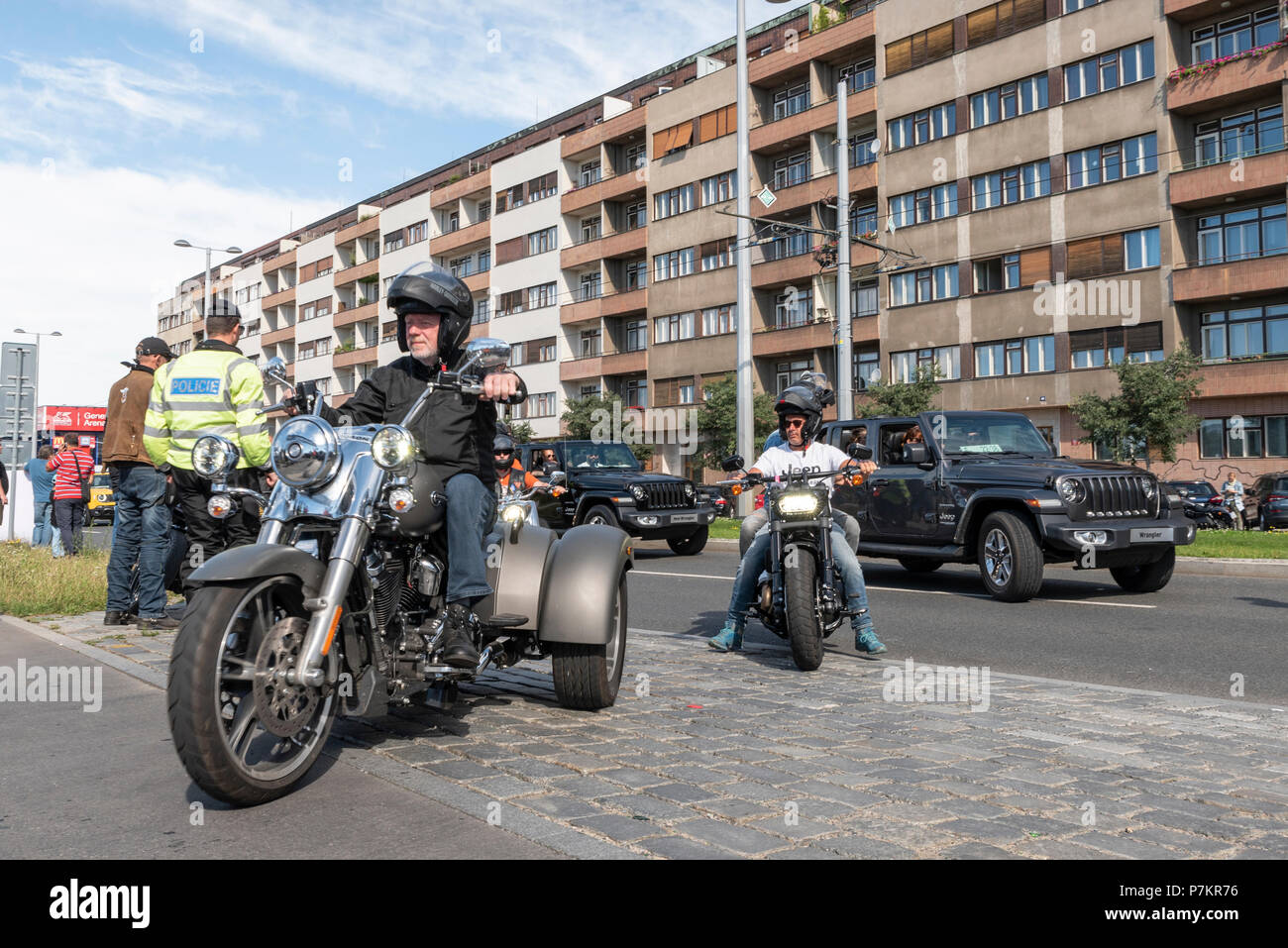 Harley davidson rider Banque de photographies et d'images à haute  résolution - Page 9 - Alamy