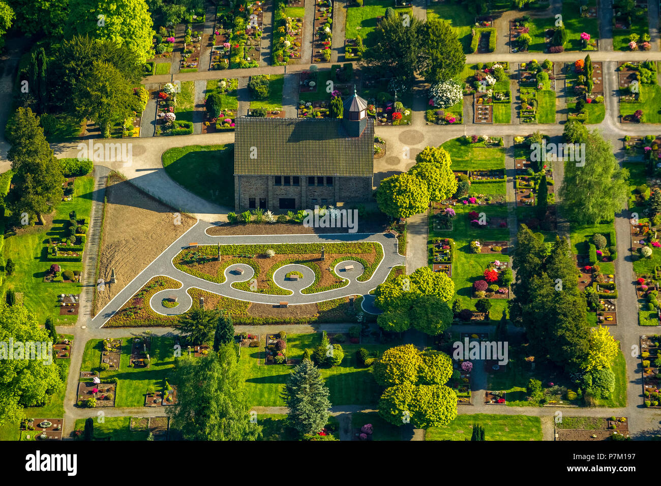 Kirchende avec chapelle du cimetière, Herdecke, Ruhr Banque D'Images