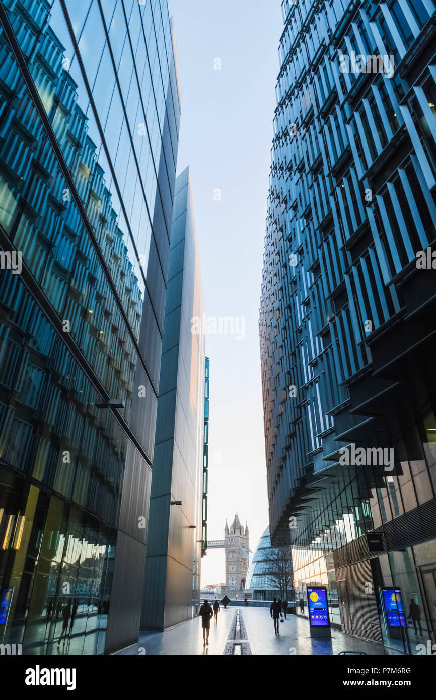 L'Angleterre, Londres, Southwark, London Bridge City, plus London Riverside Tower Bridge et bureaux Banque D'Images