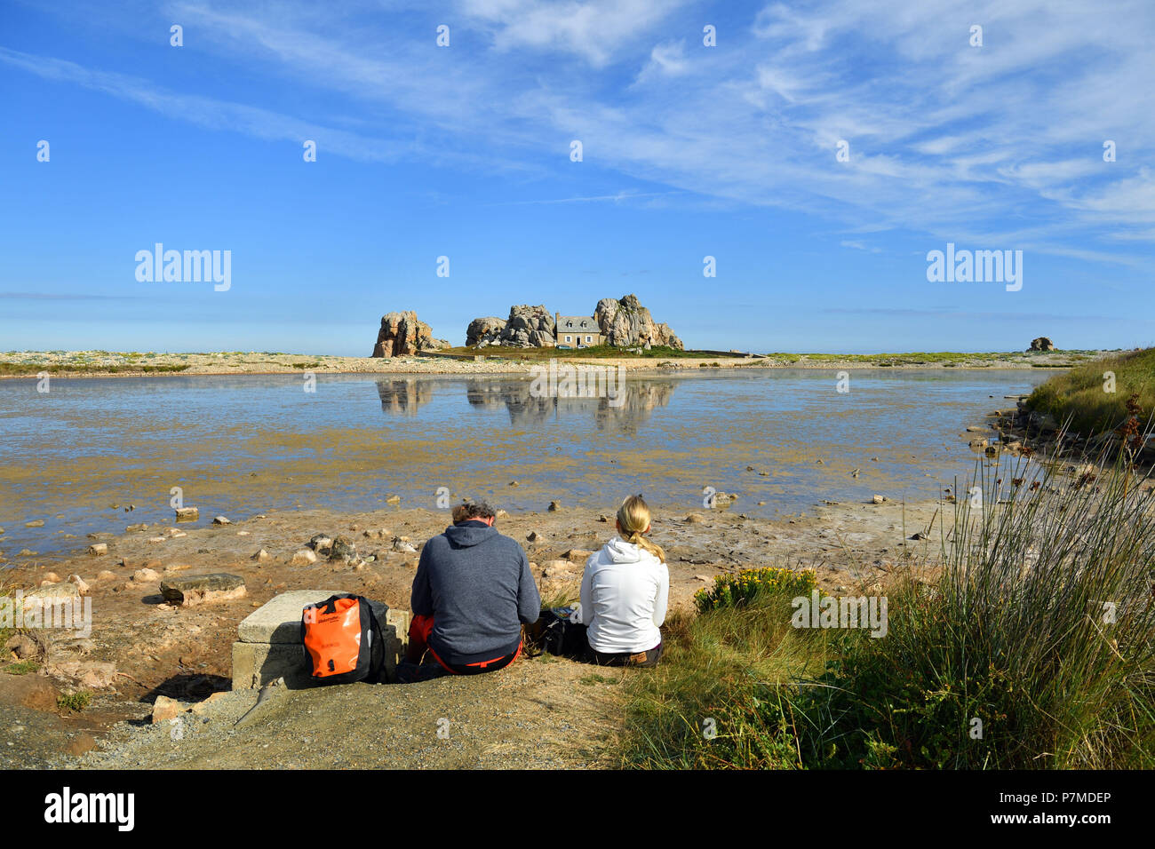 France, Cotes d'Armor, Cote d'Ajoncs, Plougrescant, Pors Scaff Cove, site de la Gouffre Banque D'Images