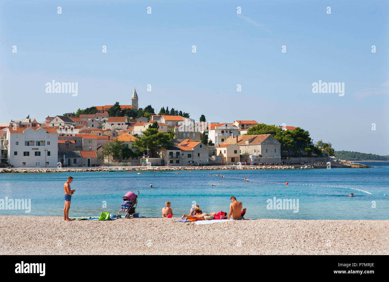La Croatie, Istrie, Dalmatie Centrale, Primosten, Mer Adriatique, vue de la vieille ville, Banque D'Images