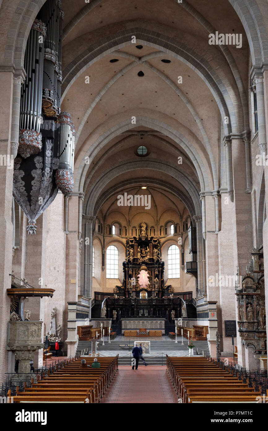 Allemagne, Rhénanie-Palatinat (Rheinland-Pfalz), Vallée de la Moselle, Trèves, cathédrale St Pierre classée au Patrimoine Mondial de l'UNESCO Banque D'Images