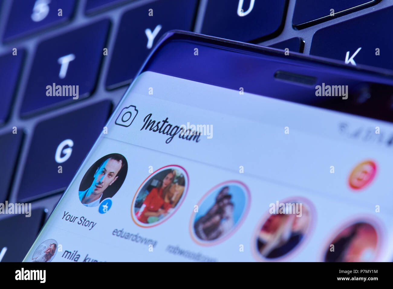 Instagram keyboard Banque de photographies et d'images à haute résolution -  Alamy