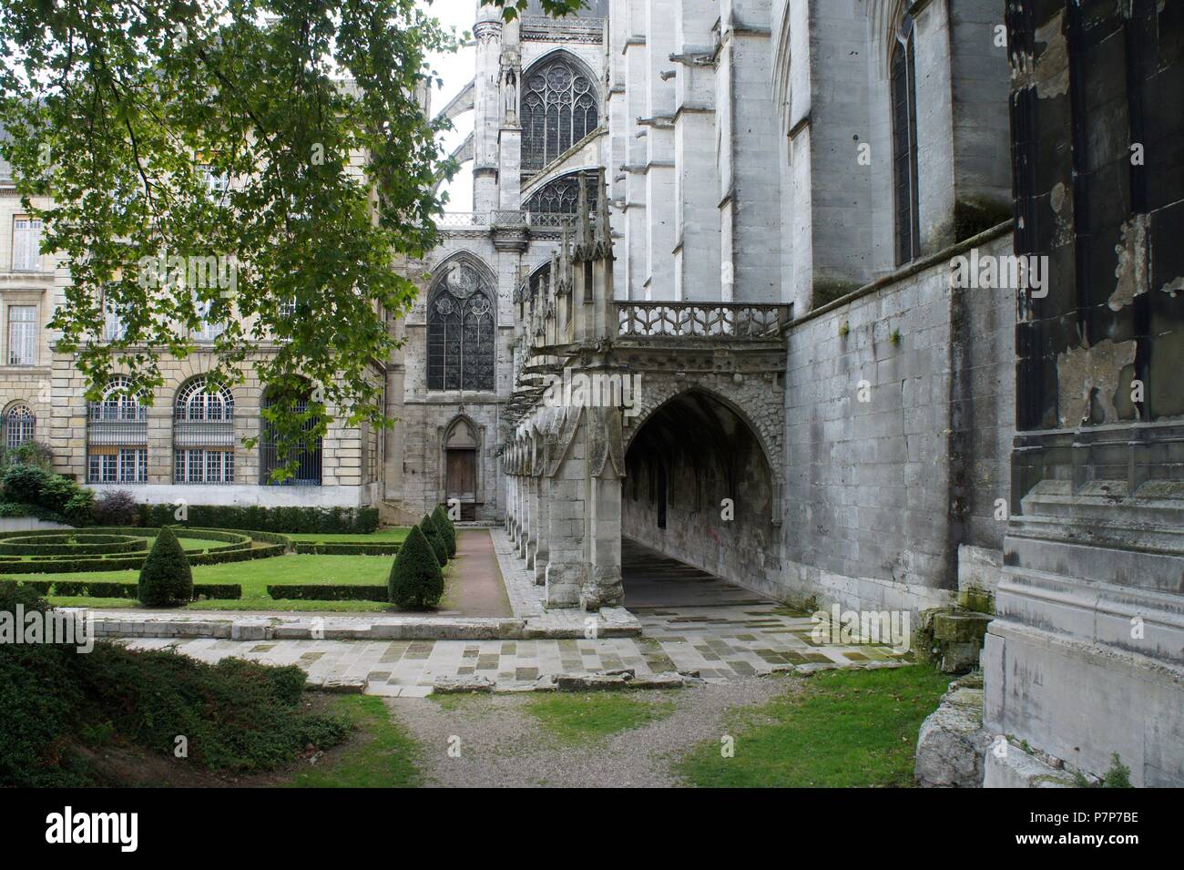 IGLESIA ABACIAL DE SAINT-OUEN . ROUEN, France Photo Stock - Alamy IGLESIA ABACIAL DE SAINT-OUEN . ROUEN, France Photo Stock - Alamy