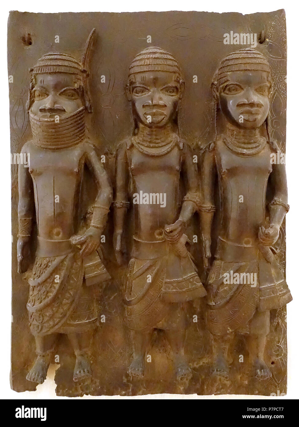 Anglais : Exposition dans le Musée Berggruen, Schloßstraße 1, 14059 Berlin, Allemagne. Cette oeuvre est dans le fait que son créateur(s) est mort il y a plus de 70 ans. 15 novembre 2014, 07:51:21 Plaque 315, royaume du Bénin, ch. 1600, laiton - Musée Berggruen - DSC03768 Banque D'Images