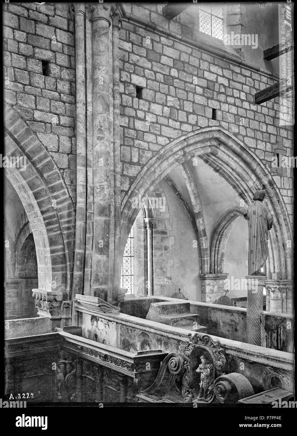 82 CH-NB - Sion, Basilique de Valère, Nef, vue partielle intérieure - Collection Max van Berchem - EAD-8634 Banque D'Images