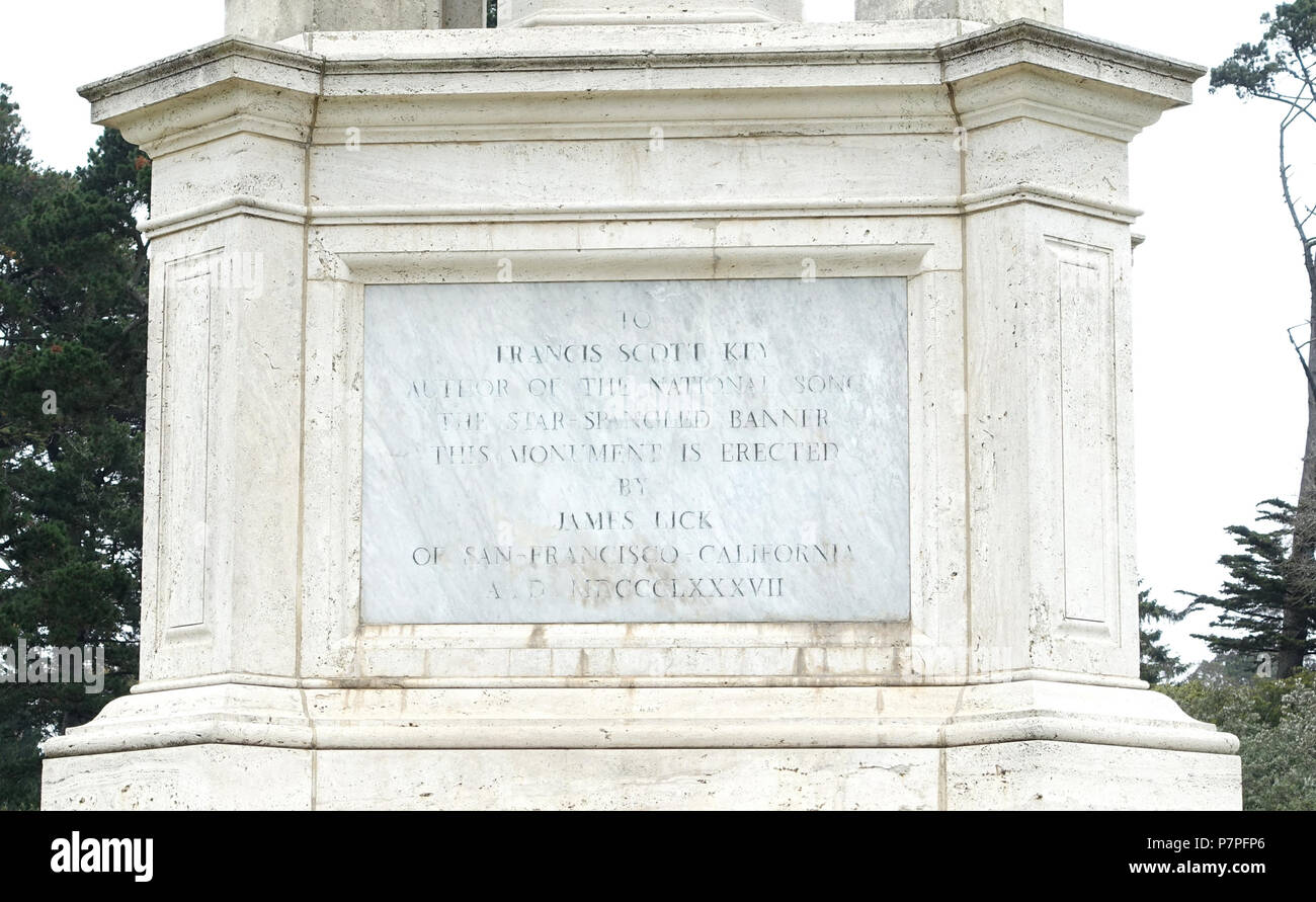 Anglais : Star Spangled Banner Monument - Le Golden Gate Park, San Francisco, Californie, USA. Mémorial à Francis Scott Key, conçu par William Wetmore Story, dévoilé en 1888. Cette oeuvre est dans le car l'artiste est mort il y a plus de 70 ans. 24 mai 2015, 17:53:53 354 Star Spangled Banner base Monument - Le Golden Gate Park, San Francisco, CA - DSC05291 Banque D'Images