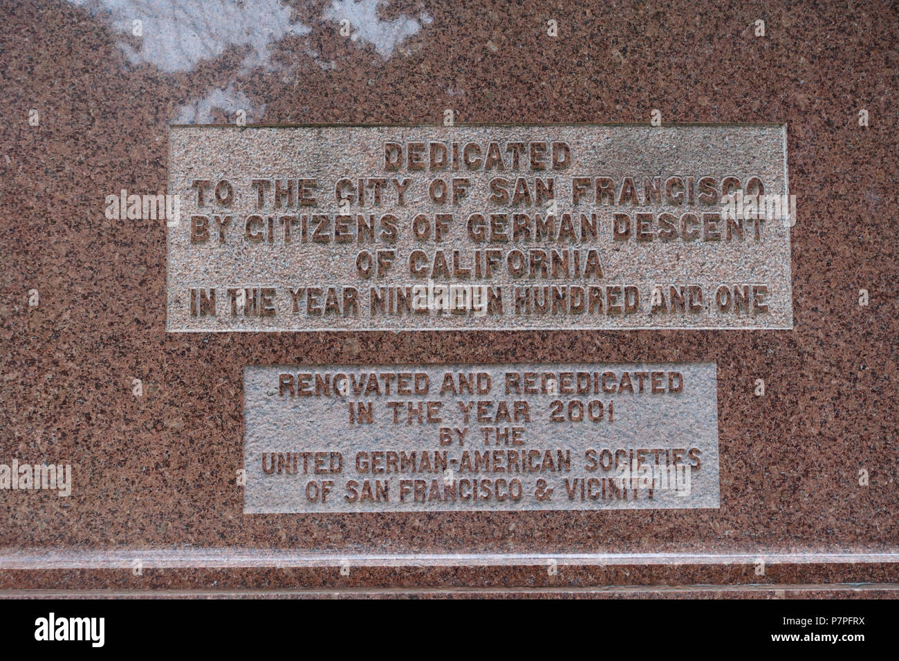 Anglais : Goethe-Schiller Monument - Golden Gate, San Francisco, Californie, USA. Une copie de l'original à Weimar, Allemagne, par Ernst Friedrich Rietschel (1804-1861). Cette oeuvre est dans le car l'artiste est mort il y a plus de 70 ans. 24 mai 2015, 18:04:41 Monument Goethe-Schiller 174 - Golden Gate, San Francisco, CA - DSC05355 Banque D'Images