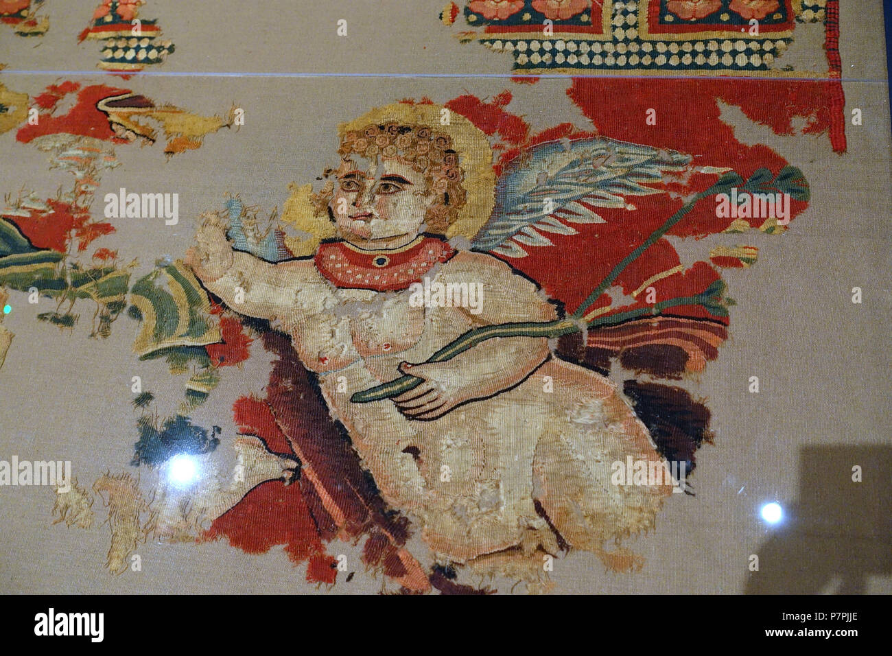 Anglais : Exposition dans le Textile Museum, George Washington University, Washington, DC, USA. La photographie était permise dans le musée sans restriction. Ce travail est assez vieux pour qu'il soit dans le . 26 mars 2015, 16:01:33 pendaison ou 185 rideau, Empire romain, l'Égypte, ou la Turquie, 4e à 5e siècle AD, laine, lin, vue 5 - Textile Museum, Université George Washington - DSC09841 Banque D'Images