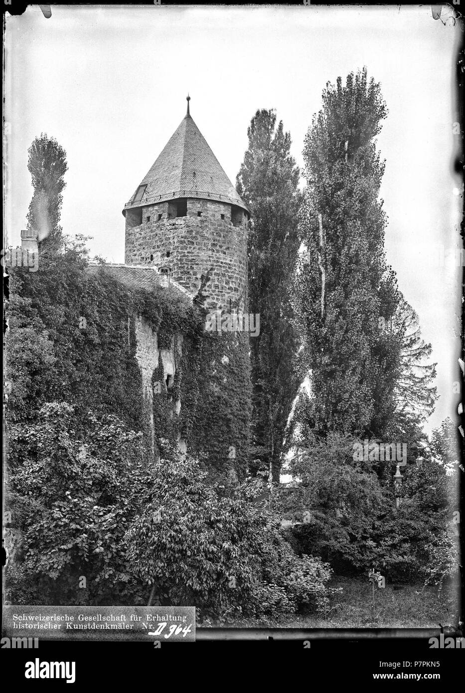 74 CH-NB - La Tour-de-Peilz, Château, Tour, vue d'ensemble - Collection Max van Berchem - EAD-7554 Banque D'Images