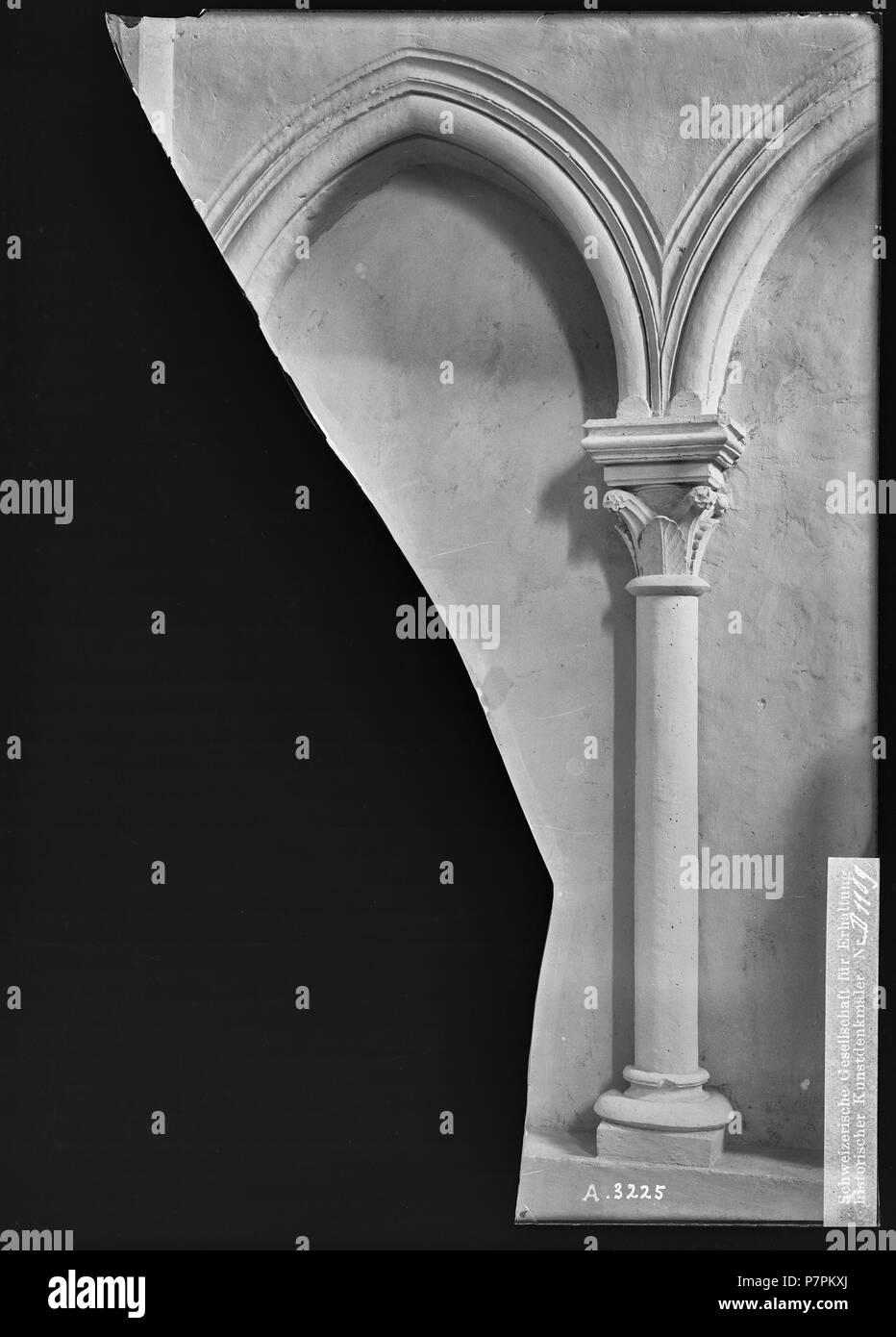 82 CH-NB - Sion, Basilique de Valère, jubé, vue partielle - Collection Max van Berchem - EAD 613) 954-8637 Banque D'Images