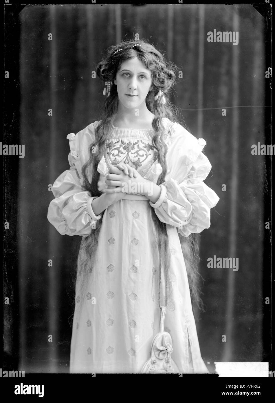 Manda Björling som Margit je Herr Bengts hustru, Intima Teatern 1908. Glasnegativ rollporträtt 258 Manda Björling, - le symbole - FR102 Banque D'Images