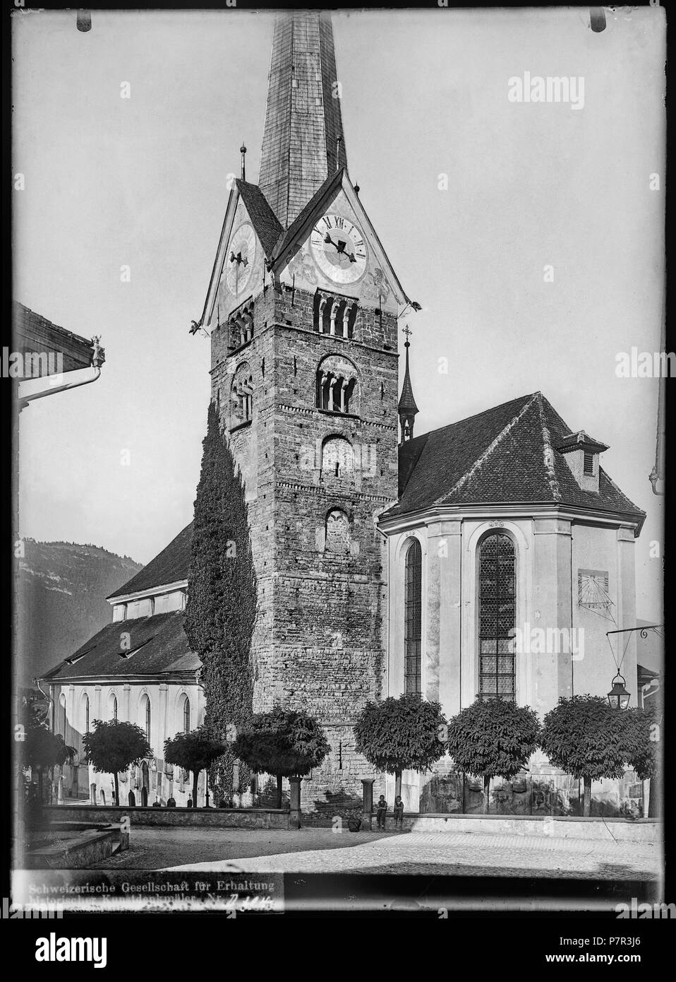 83 CH-NB - Stans, Pfarrkirche, vue partielle extérieure - Collection Max van Berchem - EAD-6789 Banque D'Images