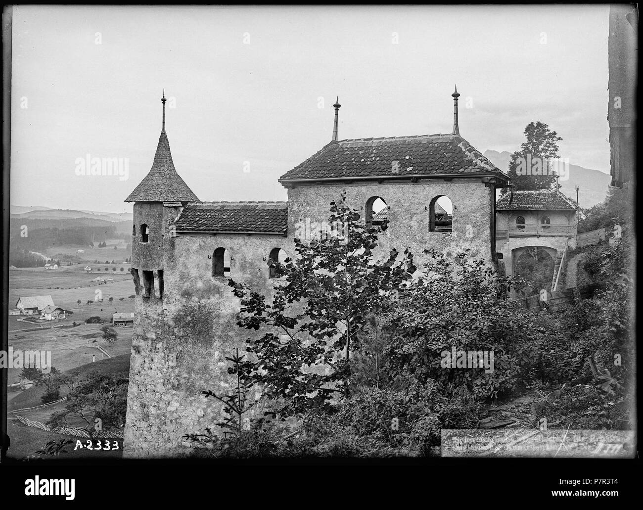 72 CH-NB - Gruyères, Le Belluard, vue partielle - Collection Max van Berchem - EAD-6897 Banque D'Images