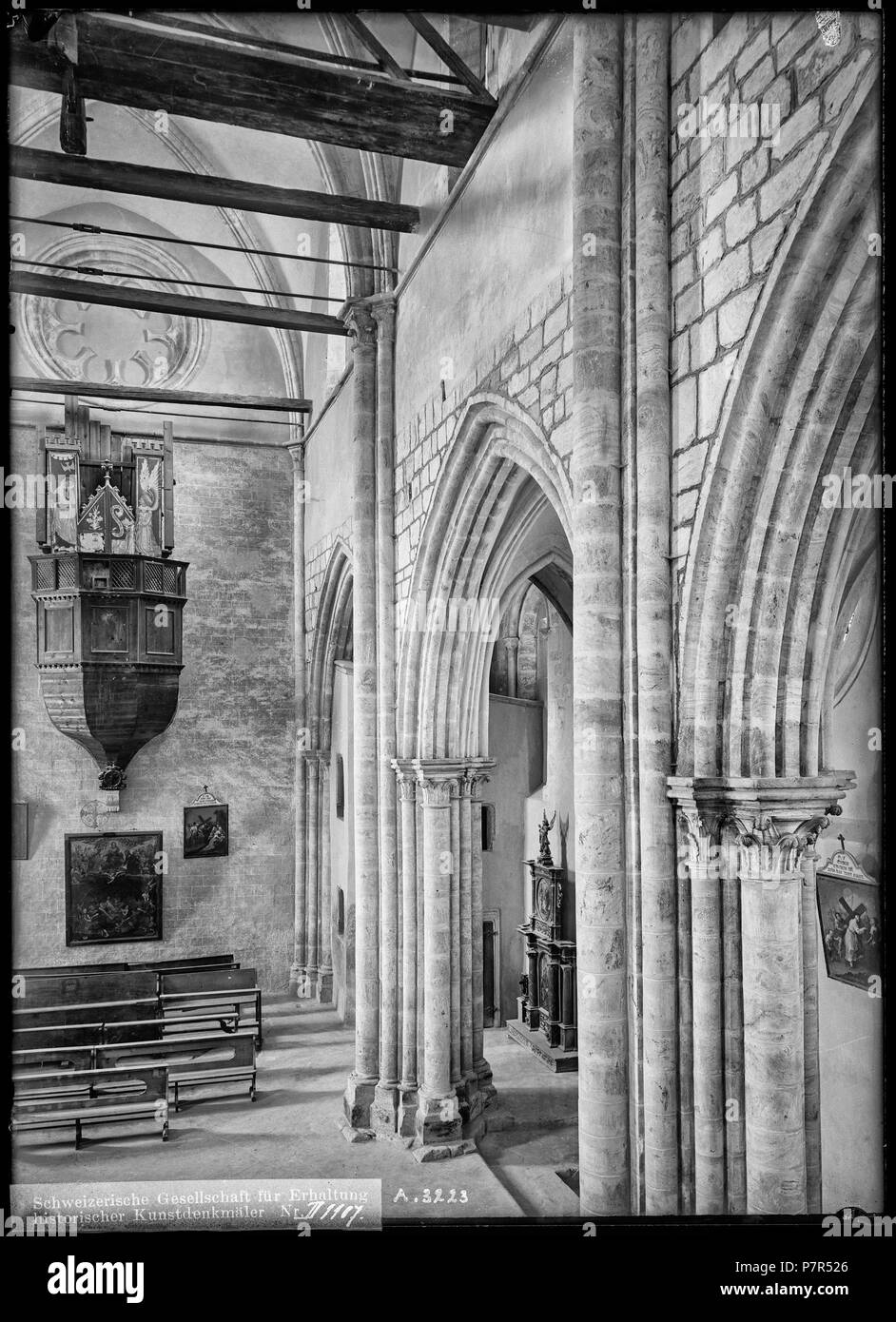 82 CH-NB - Sion, Basilique de Valère, Nef, vue partielle intérieure - Collection Max van Berchem - EAD-8635 Banque D'Images