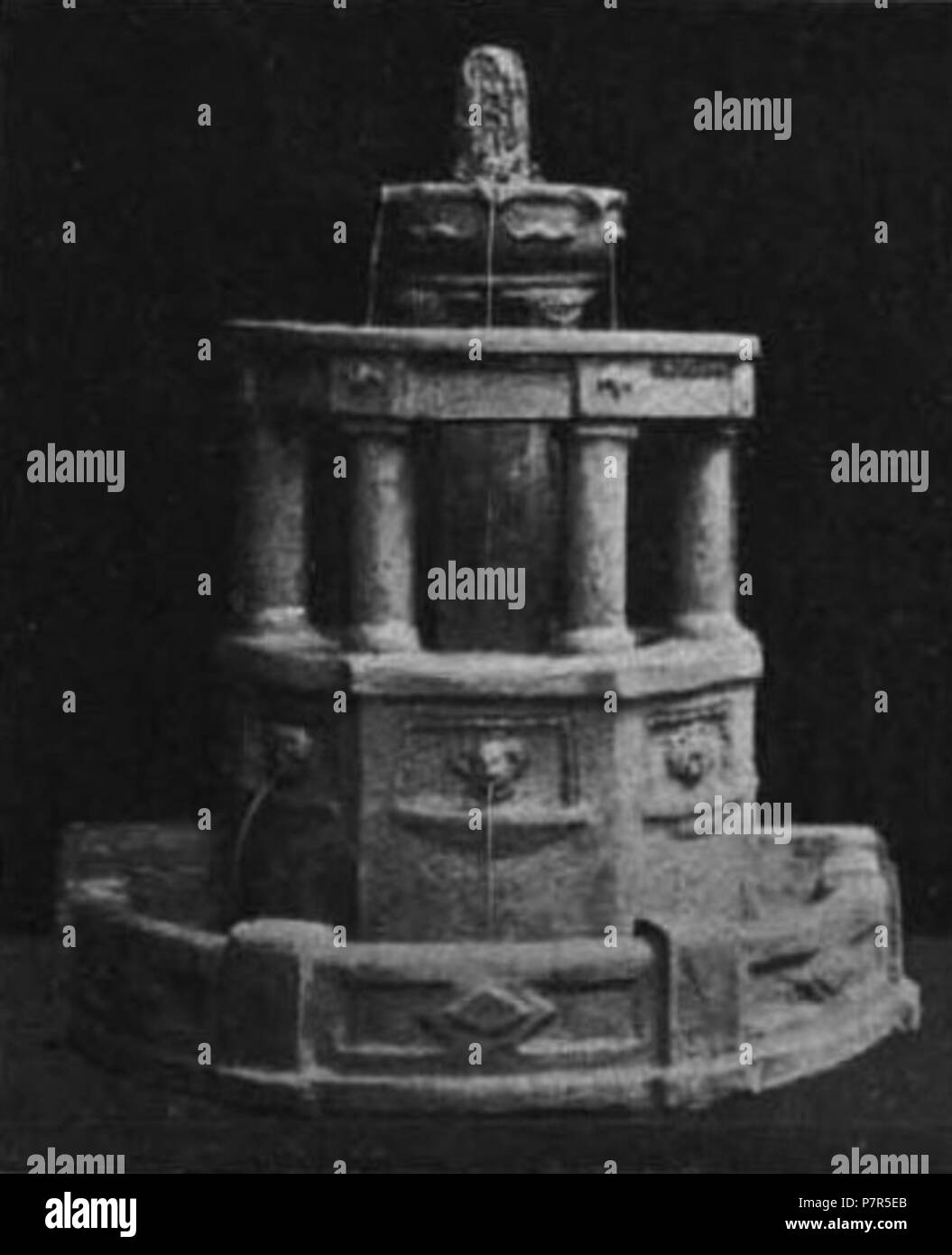 Deutsch : Brunnen im Wintergarten des Ozeandampfers Cap Finisterre. Bildhauer Otto Stichling. Décembre 1912 297 Otto Stichling - Brunnen im Wintergarten des Ozeandampfers Cap Finisterre Banque D'Images