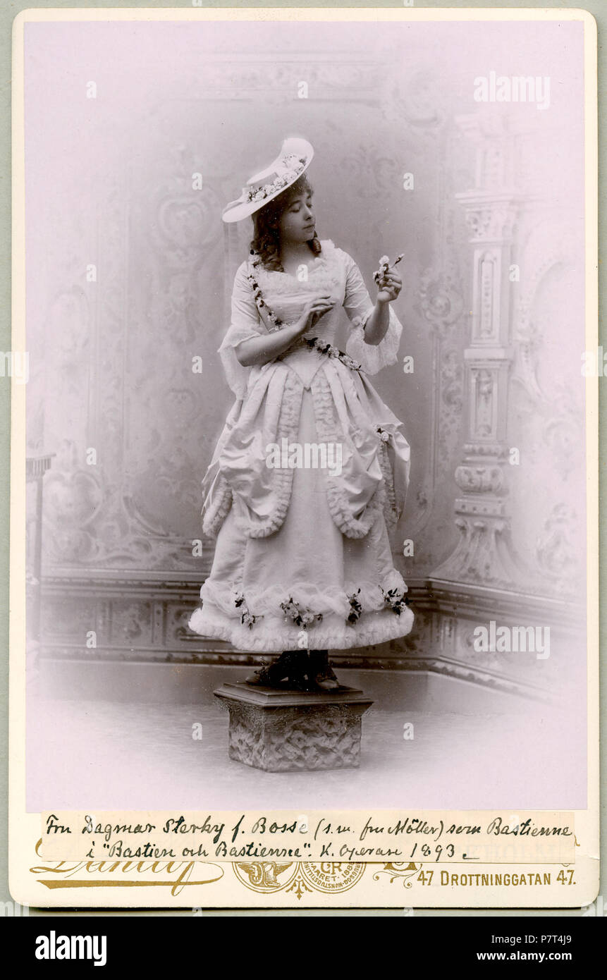 Dagmar Sterky som Bastienne Bastien Bastienne, j'och Kungliga Operan 1893101 Dagmar Sterky, rollporträtt - SMV - H7 184 Banque D'Images