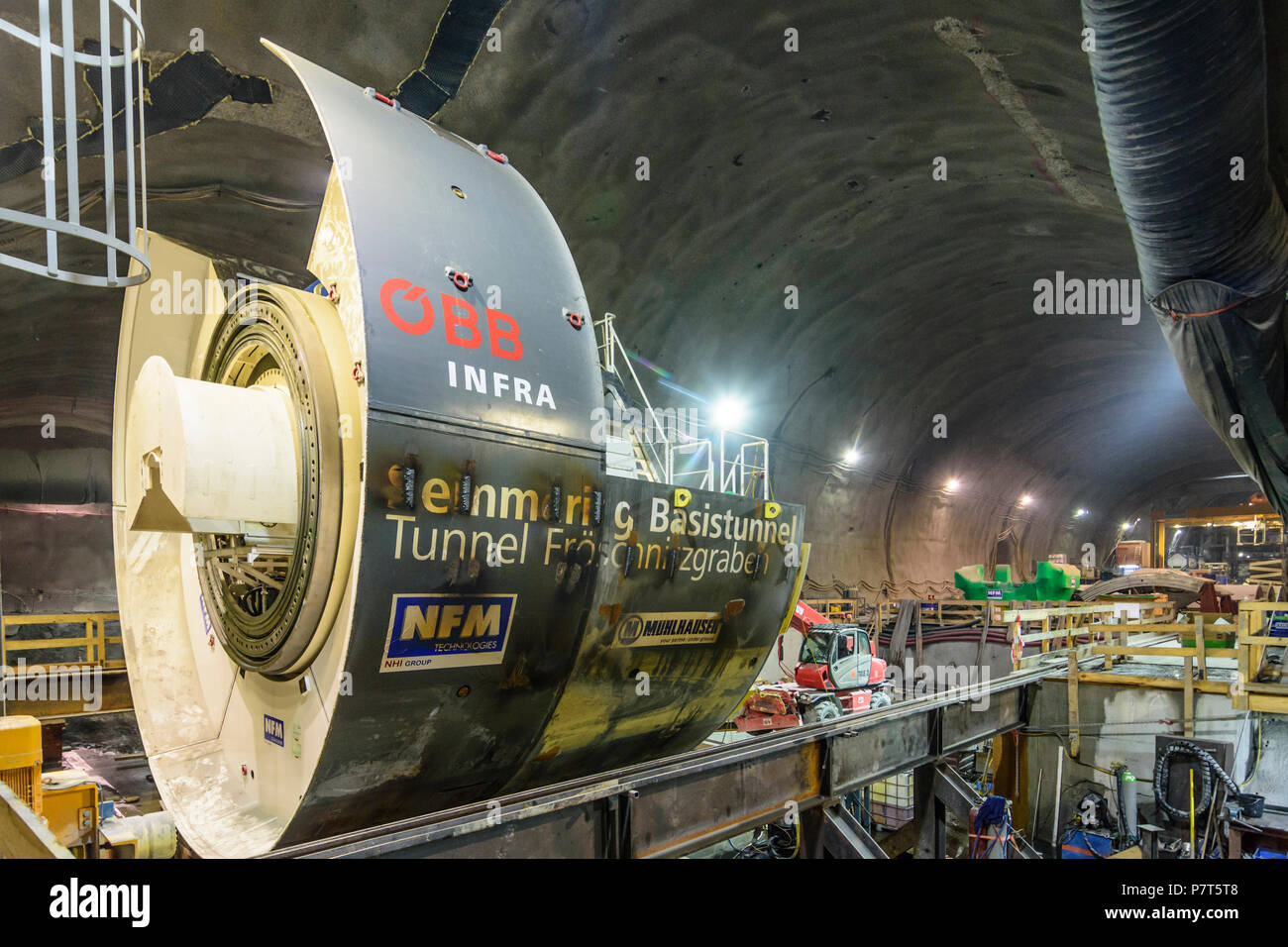 Spital am Semmering : assemblée des Tunnelbohrmaschine (tunnel boring machine) de l'entreprise Technologies NFM dans Semmering-Basistunnel (Base de Semmering Tunn Banque D'Images