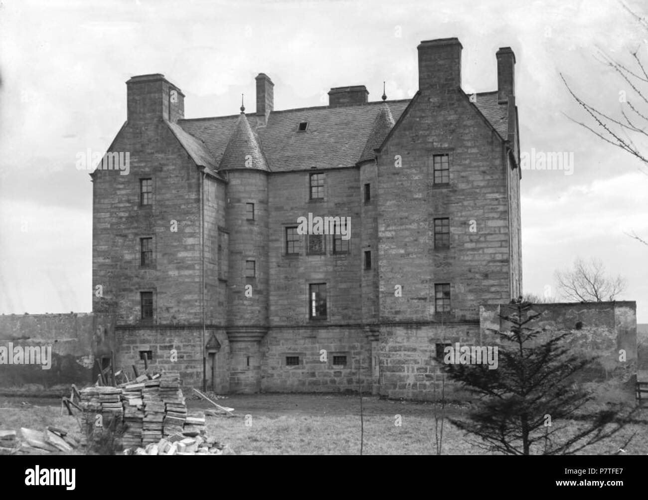 Deutsch : vor 1885 Château Pitreavie . Avant 1885 315 Château Pitreavie, John Fleming, vor 1885 Banque D'Images