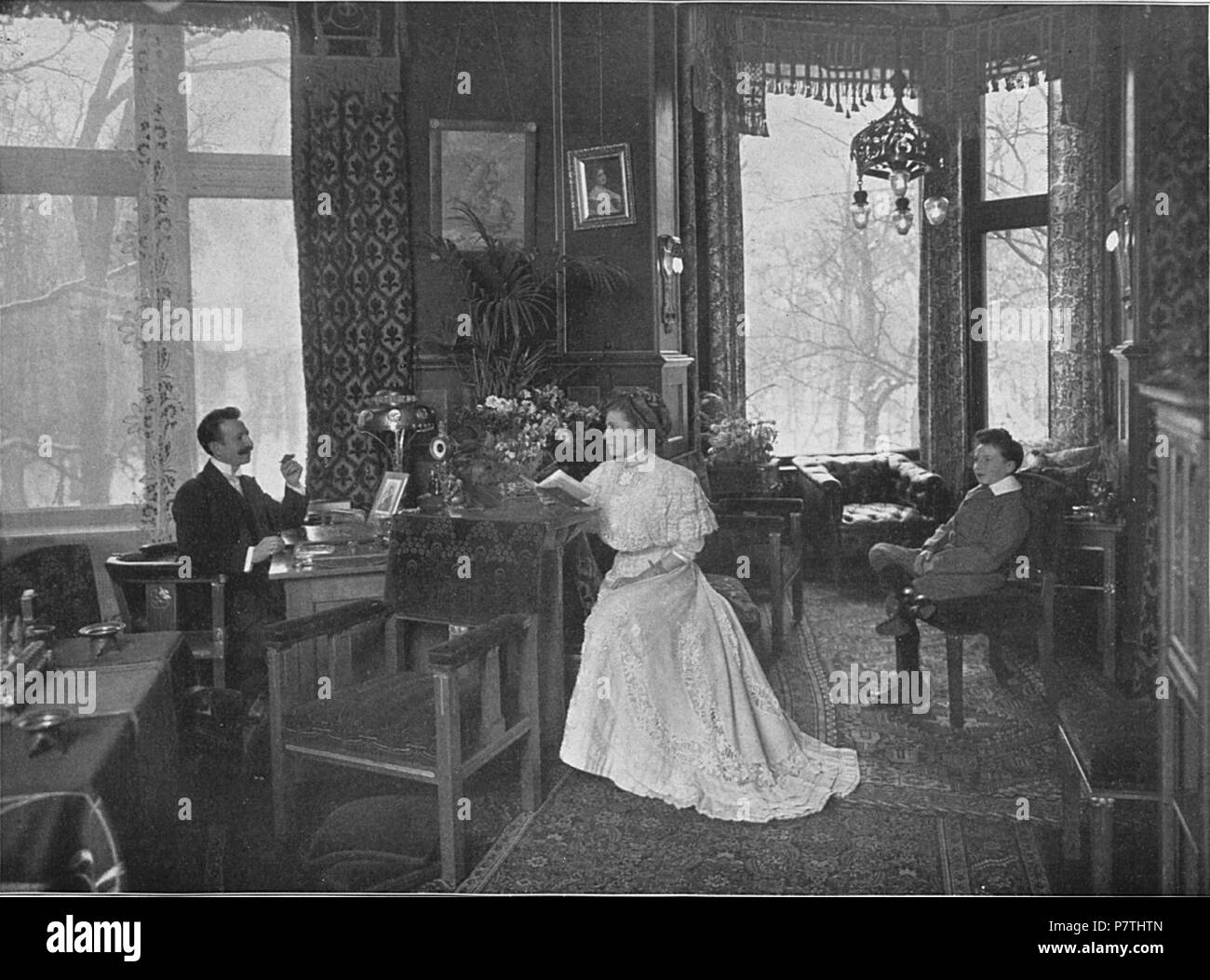 Deutsch : Adolf Jandorf (1870-1932), Deutscher Kaufmann und geschäftsführender Inhaber der Warenhauskette A. Jandorf & Co. (u. a. KaDeWe). 190813 Adolf Jandorf u Familie (BerlLeben RSiegert 1908-04) Banque D'Images