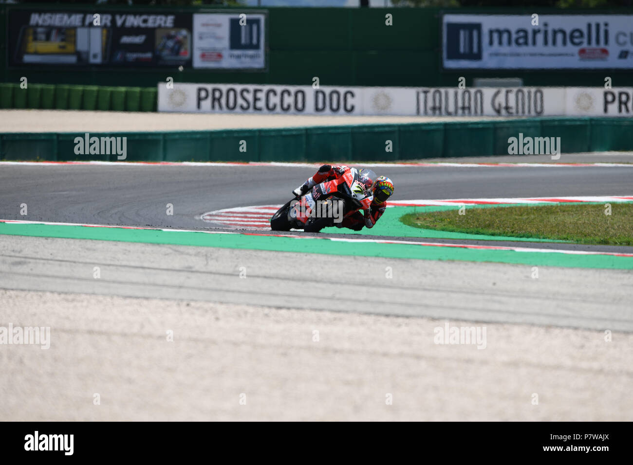 Misano, Italie. 8 juillet, 2018. 7 Chaz Davies GBR Ducati Panigale R aruba.it Racing - Ducati au cours de la Motul FIM Superbike Championship - Ronde italienne dimanche au cours de la World Superbikes - PIRELLI Circuit Riviera di Rimini, ronde 6 - 8 juillet 2018 à Misano, en Italie. Crédit : Fabio Averna/Alamy Live News Banque D'Images