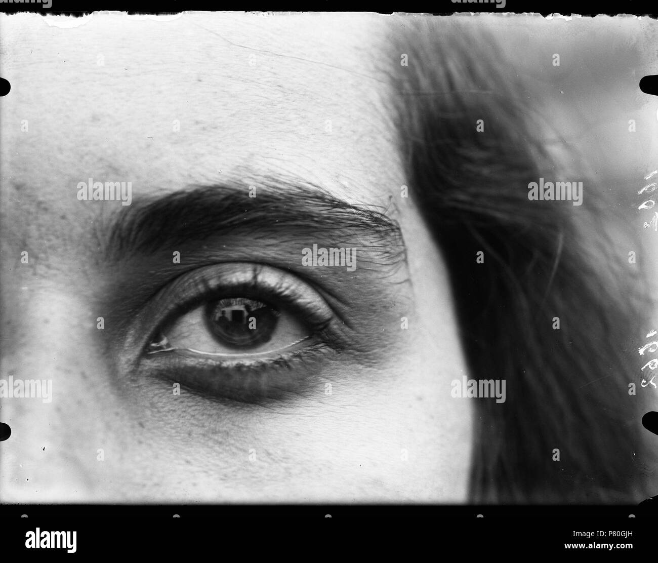 Nederlands : Beschrijving Oog van een vrouw Documenttype foto Vervaardiger, Paul Guermonprez Collectie Collectie Paul Guermonprez Datering 1934 t/m 1937 http://archief.amsterdam/archief/10016 Afbeeldingsbestand Inventarissen 010016000252 générée avec Dememorixer . 1934 t/m 1937 305 Paul Guermonprez, Afb 010016000252 Banque D'Images
